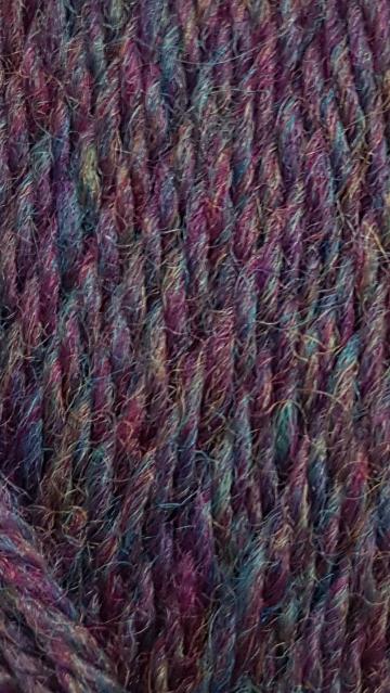 Diamond Luxury Collection Galway Highland Heathers Worsted 835 Purple